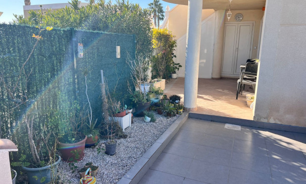 Resale - Apartment / flat - Guardamar del Segura - El Raso