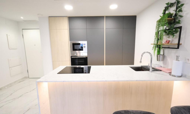 Resale - Apartment / flat - Orihuela Costa - Punta Prima