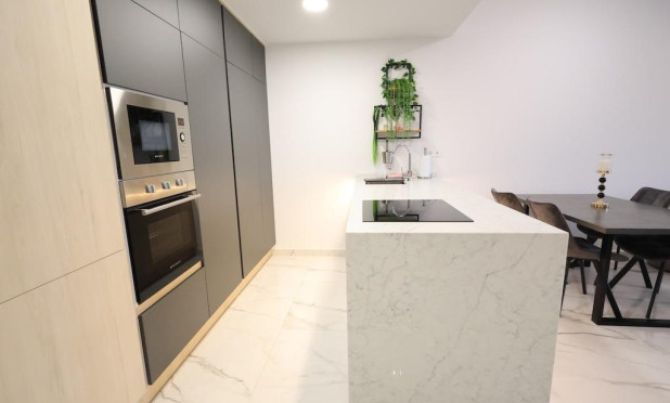 Resale - Apartment / flat - Orihuela Costa - Punta Prima