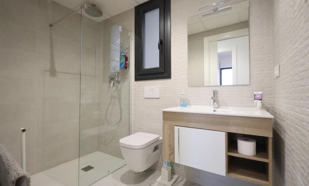 Resale - Apartment / flat - Orihuela Costa - Punta Prima