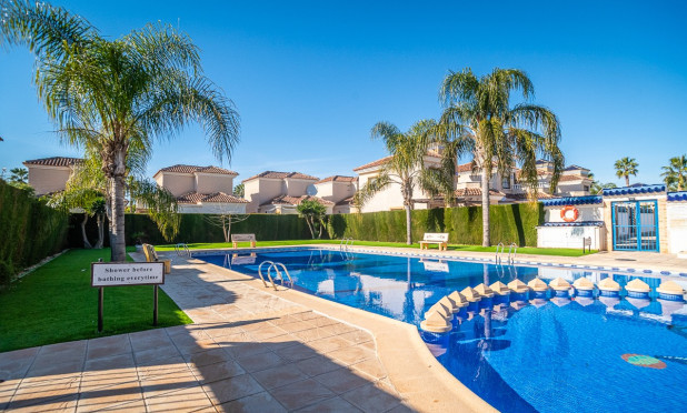 Resale - Villa - Guardamar del Segura - EL RASO
