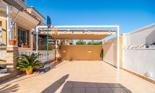 Resale - Villa - Guardamar del Segura - EL RASO
