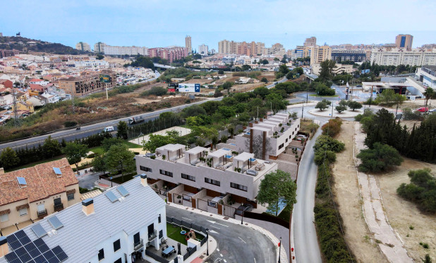 Neue Gebäude - Stadthaus - Fuengirola