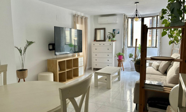 Odsprzedaż - Mieszkanie w bloku - Altea