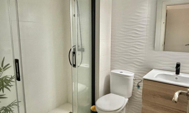 Odsprzedaż - Mieszkanie w bloku - Altea