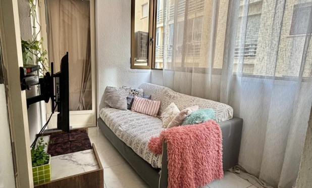 Odsprzedaż - Mieszkanie w bloku - Altea