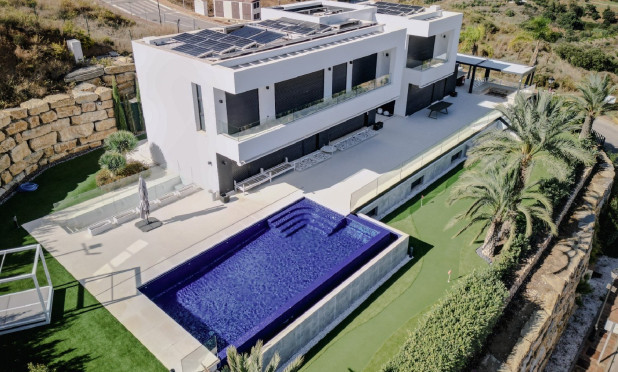 Nowy budynek - Villa - Mijas