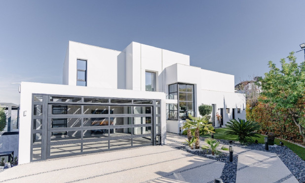 Nowy budynek - Villa - Mijas