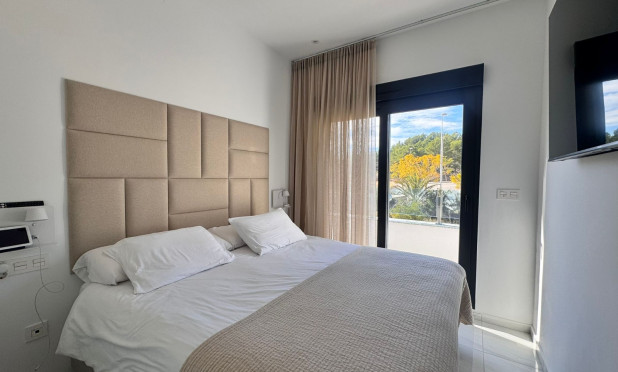 Revente - Maison de ville - Polop