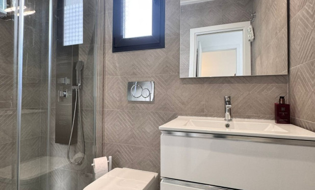 Revente - Maison de ville - Polop