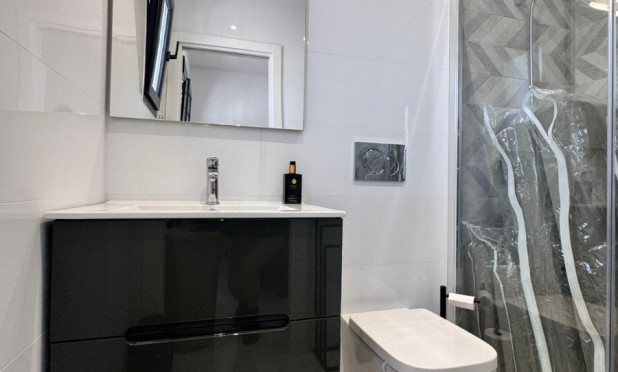 Revente - Maison de ville - Polop