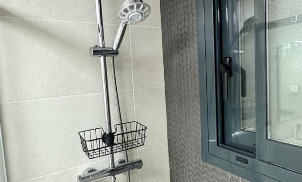 Revente - Appartement - Torrevieja - Calas Blancas