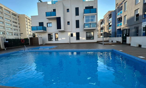 Revente - Appartement - Torrevieja - Calas Blancas