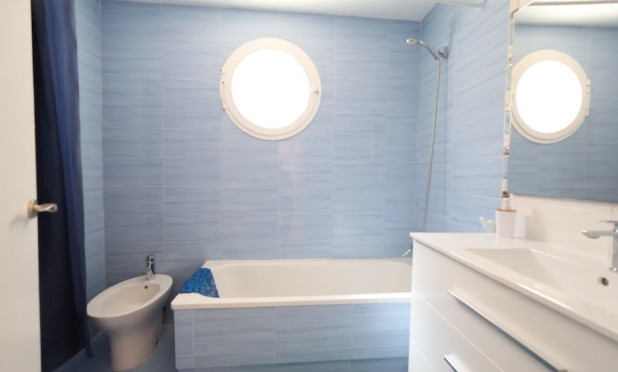 Resale - Apartment / flat - Orihuela Costa - Campoamor