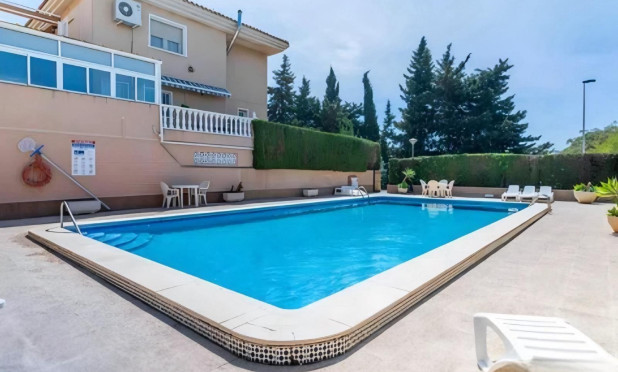 Resale - Villa - Torrevieja - Los Altos