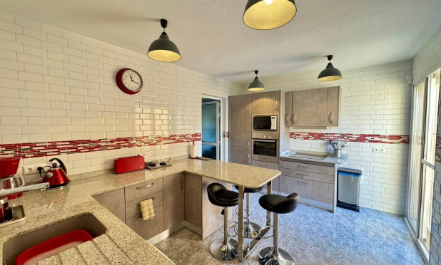 Resale - Villa - Torrevieja - Los Altos