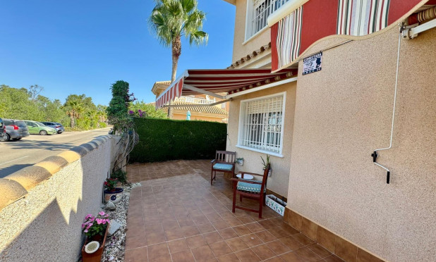 Resale - Villa - Torrevieja - Los Altos
