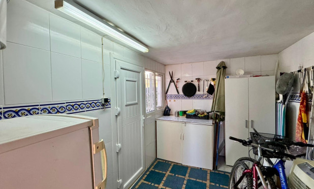 Resale - Villa - Torrevieja - Los Altos