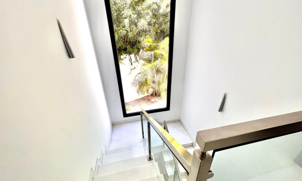 Wiederverkauf - Villa - Marbella - Nueva Andalucía