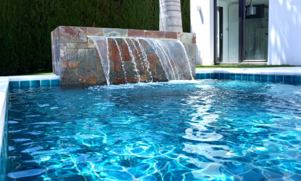 Wiederverkauf - Villa - Marbella - Nueva Andalucía