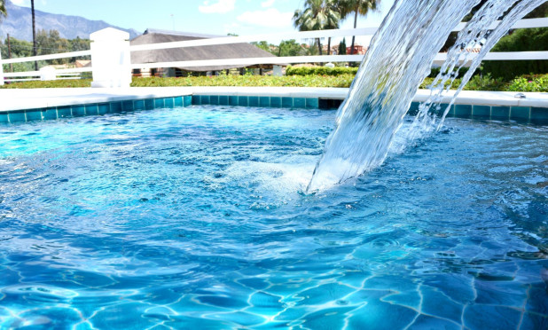 Wiederverkauf - Villa - Marbella - Nueva Andalucía