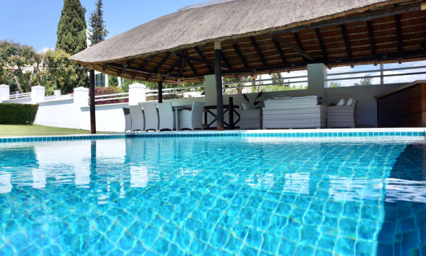 Wiederverkauf - Villa - Marbella - Nueva Andalucía