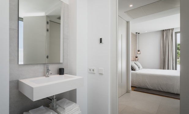 Wiederverkauf - Villa - Estepona - El Paraíso