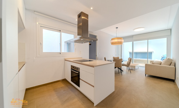 Odsprzedaż - Mieszkanie w bloku - Torrevieja - Playa Los Locos