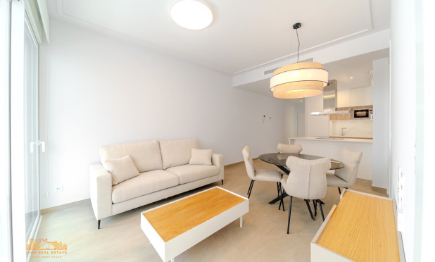 Odsprzedaż - Mieszkanie w bloku - Torrevieja - Playa Los Locos