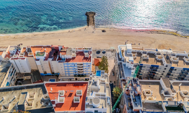 Odsprzedaż - Mieszkanie w bloku - Torrevieja - Playa Los Locos