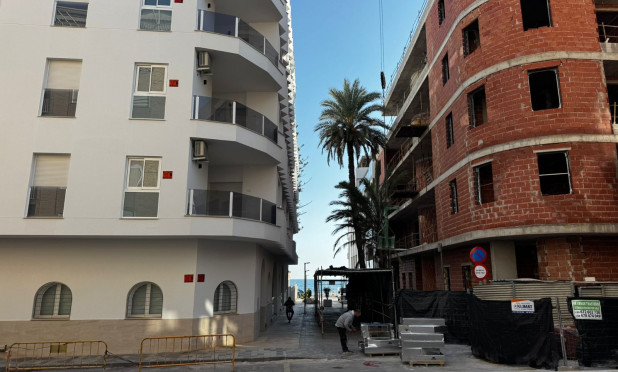 Odsprzedaż - Mieszkanie w bloku - Torrevieja - Playa Los Locos