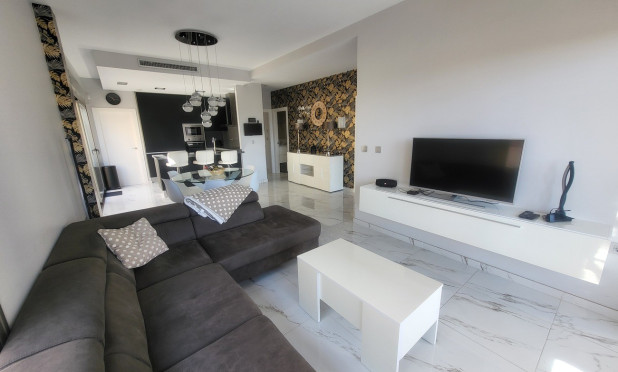 Resale - Villa - Villamartín