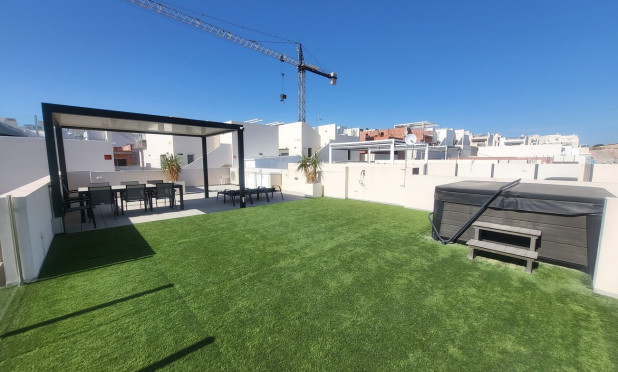 Resale - Villa - Villamartín