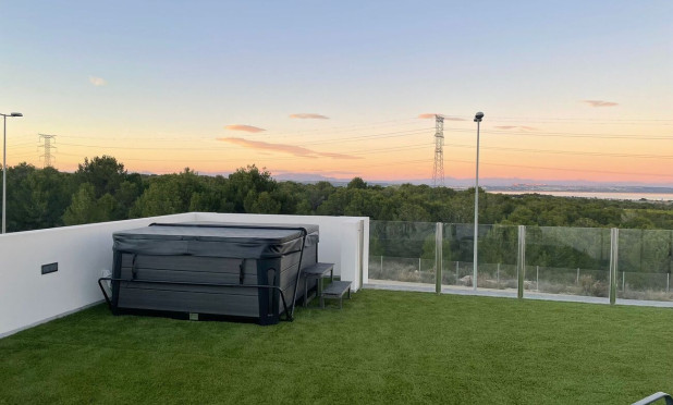 Resale - Villa - Villamartín