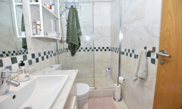 Odsprzedaż - Kamienica - Algorfa - La Finca Golf