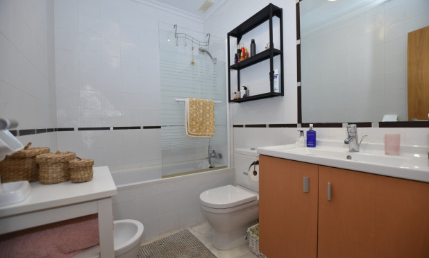 Odsprzedaż - Kamienica - Algorfa - La Finca Golf