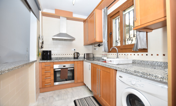 Odsprzedaż - Kamienica - Algorfa - La Finca Golf