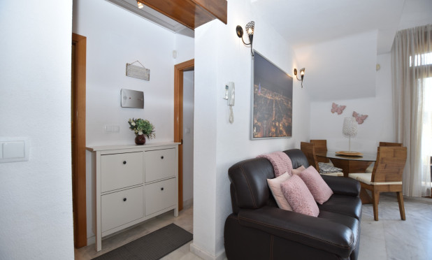 Odsprzedaż - Kamienica - Algorfa - La Finca Golf