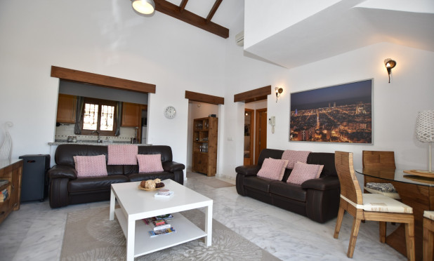 Odsprzedaż - Kamienica - Algorfa - La Finca Golf