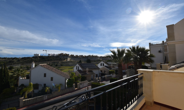 Odsprzedaż - Kamienica - Algorfa - La Finca Golf