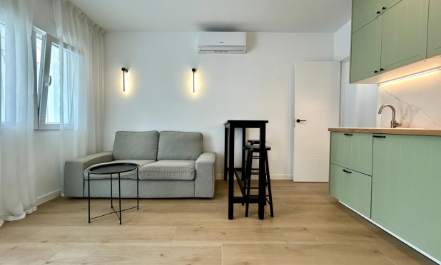 Resale - Apartment / flat - San Miguel de Salinas - Las filipinas