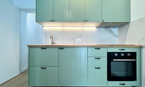 Resale - Apartment / flat - San Miguel de Salinas - Las filipinas