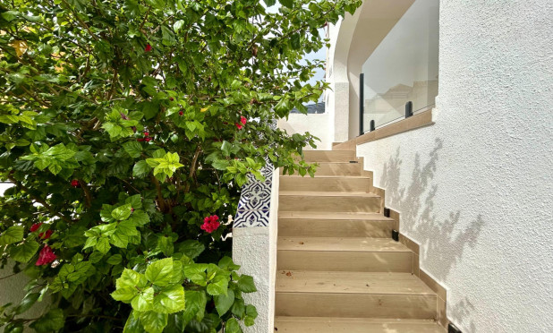 Resale - Apartment / flat - San Miguel de Salinas - Las filipinas