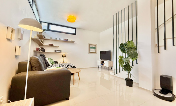 Resale - Townhouse - Ciudad Quesada - Lo Marabú