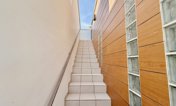 Resale - Townhouse - Ciudad Quesada - Lo Marabú