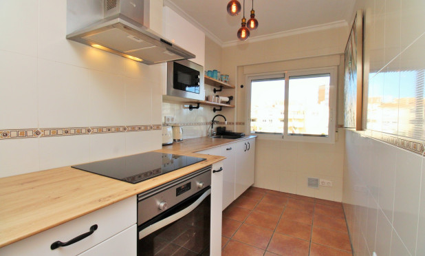 Odsprzedaż - Mieszkanie w bloku - Jávea - Javea