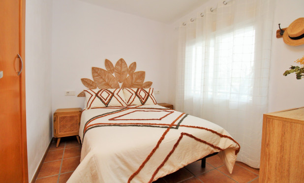 Odsprzedaż - Mieszkanie w bloku - Jávea - Javea