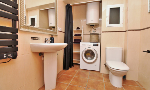 Odsprzedaż - Mieszkanie w bloku - Jávea - Javea