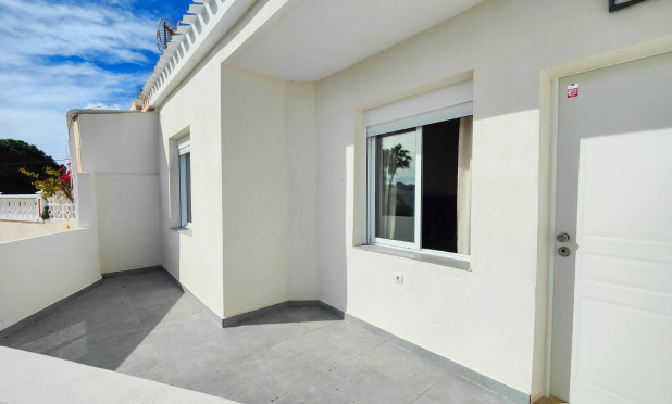 Resale - Top floor bungalow - Orihuela Costa - Cabo Roig