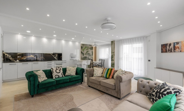 Odsprzedaż - Mieszkanie w bloku - Montesinos - Los Montesinos